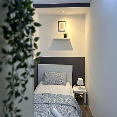 Traveller Partition Room In Al Barsha 1 Near Metro Ντουμπάι Εξωτερικό φωτογραφία