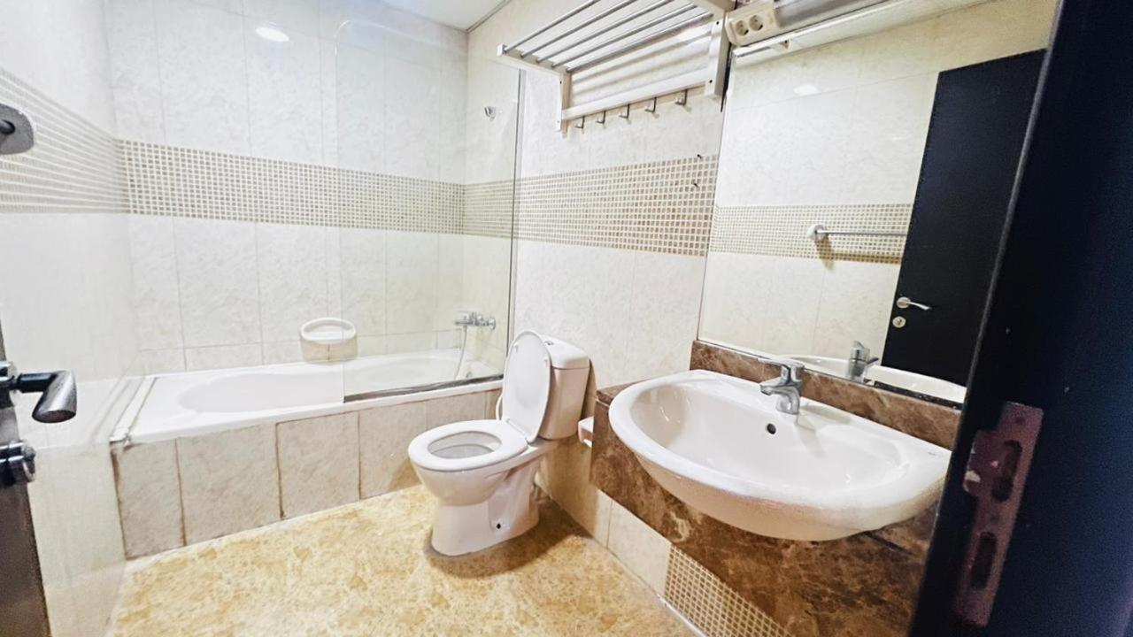 Traveller Partition Room In Al Barsha 1 Near Metro Ντουμπάι Εξωτερικό φωτογραφία