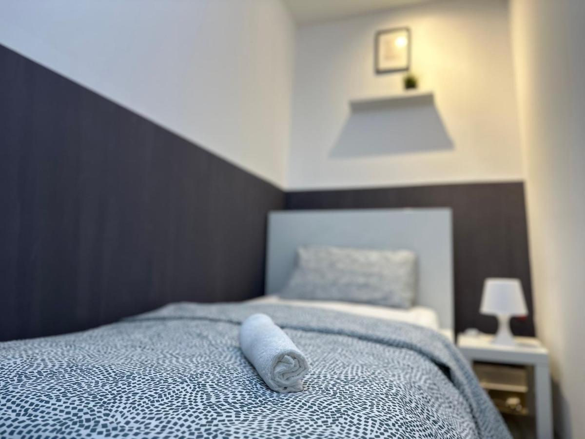 Traveller Partition Room In Al Barsha 1 Near Metro Ντουμπάι Εξωτερικό φωτογραφία